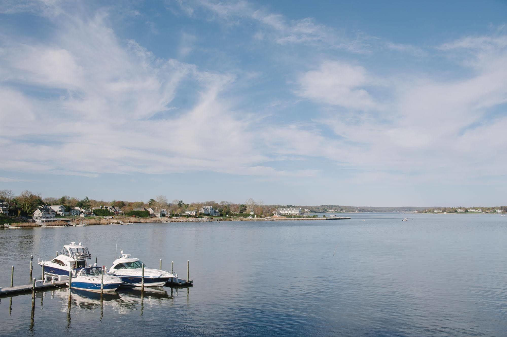 Oyster Point 3*